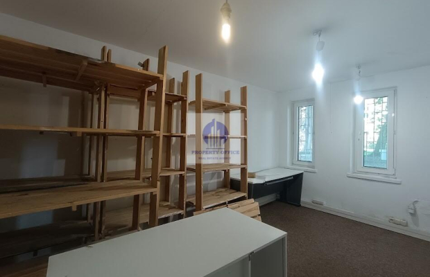 Mokotów: lokal biurowo-magazynowy 14,90 m2 do wynajęcia