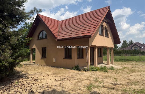 Dom na sprzedaż /106m2 wolnostojący do wykończenia