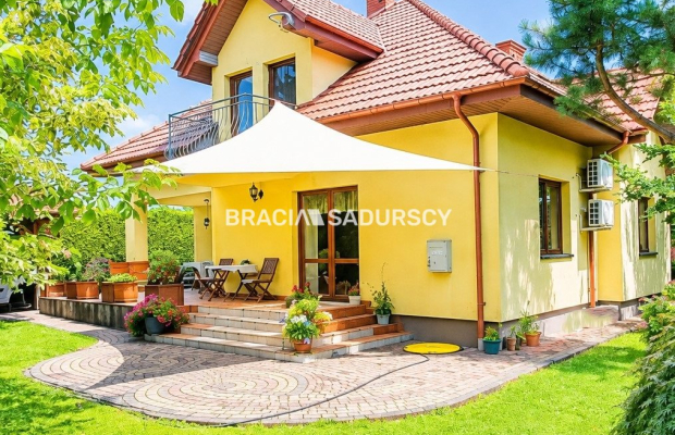  Dom wolnostojący z ogrodem w Prusach!