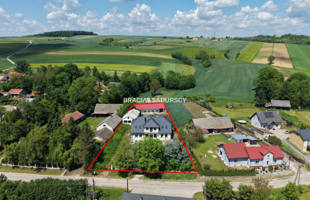Inwestycja z Duszą i Potencjałem: Dawna Mleczarnia o Powierzchni 750 m² blisko Stoku Narciarskiego (Sławice Szlacheckie, gm. Mi
