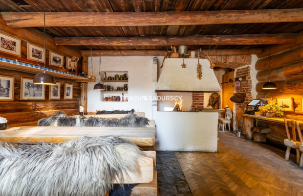 Lokal w centrum miasta z działającą restauracją