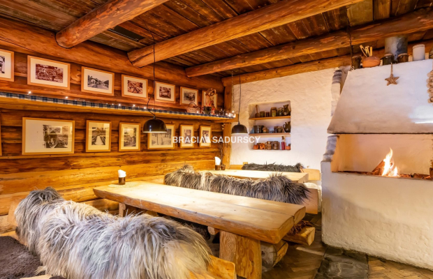 Lokal w centrum miasta z działającą restauracją