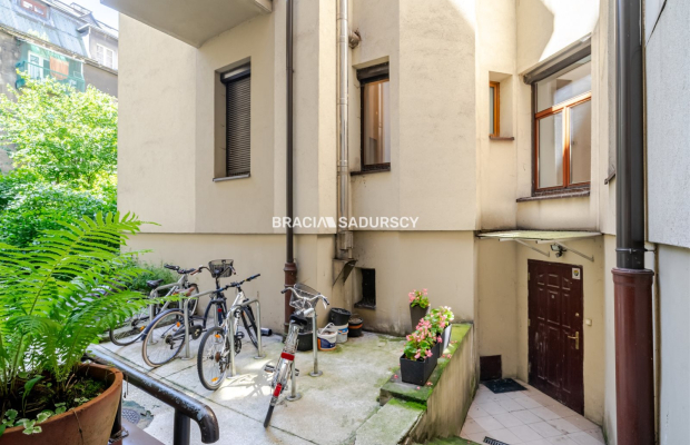 lokal 76m2, Kremerowska przy Karmelickiej 