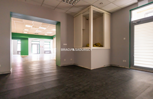Rynek Kleparski - lokal w ciągu pieszym - 140m2