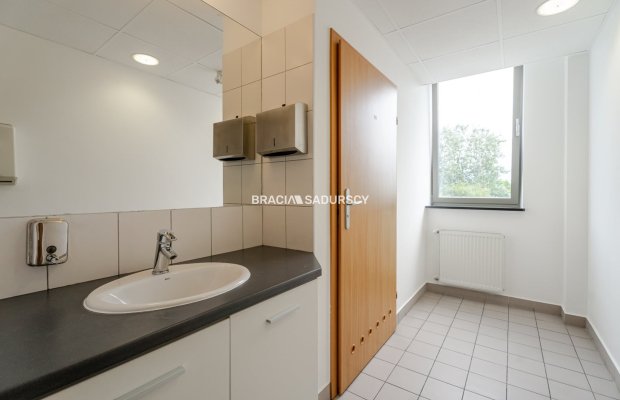 lokal biurowy ul. Mogilska - Kraków, 164m2,