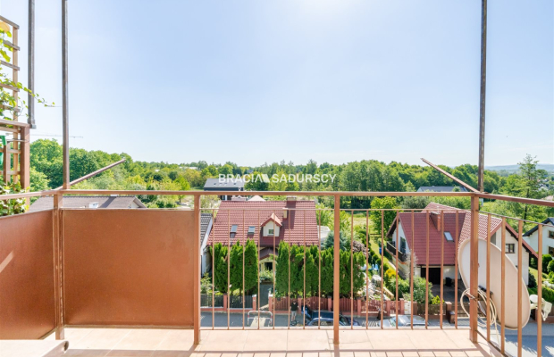 3 pokoje, 2-poziomy, balkon, zamknięte osiedle