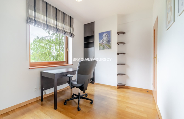 3-pokojowe mieszkanie 68 m² 2balkony | Mydlniki