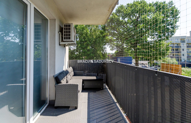 Obozowa/Ruczaj/– 1. piętro, winda, duży balkon