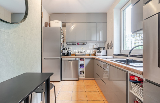 3 pokoje z ogrodem 130 m² i kominkiem