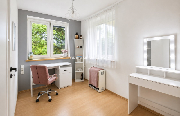 3 pokoje z ogrodem 130 m² i kominkiem