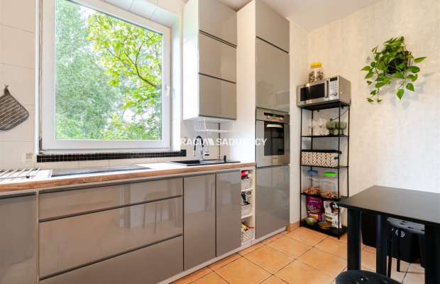 3 pokoje z ogrodem 130 m² i kominkiem