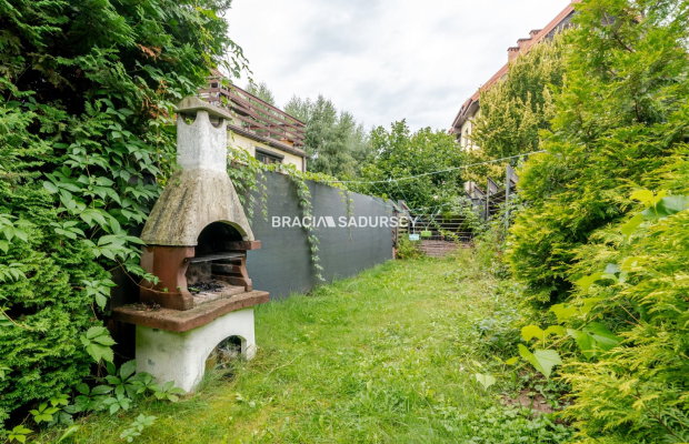 3 pokoje z ogrodem 130 m² i kominkiem