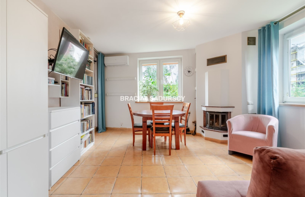 3 pokoje z ogrodem 130 m² i kominkiem