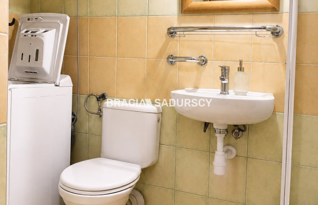2 pok (oddzielne) 34m2  blisko centrum z garażem