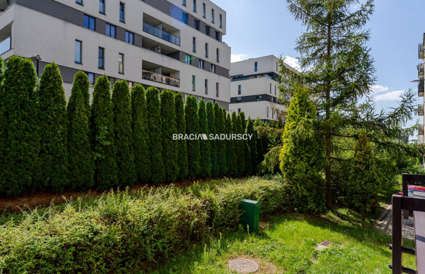 studio z oddzielną kuchnią/Ruczaj/duzo m.parkingow