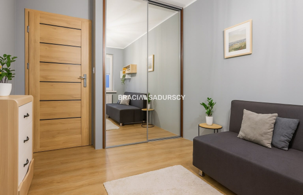 3 pokoje + balkon, 56 m² – idealne na start!
