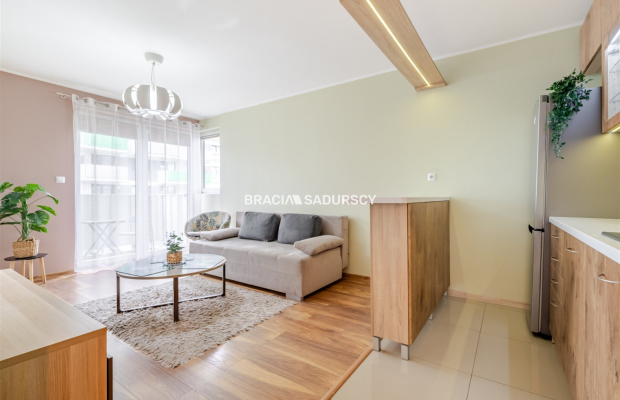 Zadbane 38 m² z balkonem | Piaski Wielkie