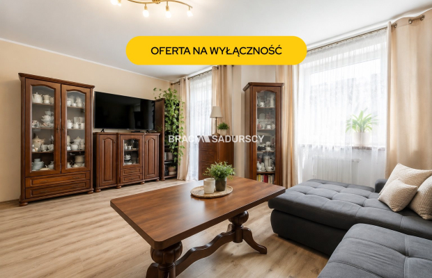 2 pokoje, osobna kuchnia, m. postojowe, komórka 
