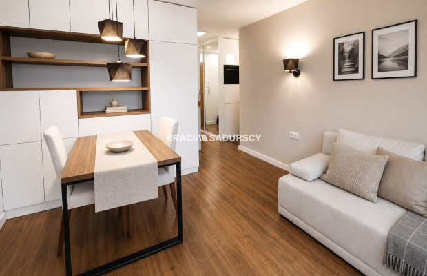 25 m² po generalnym remoncie | Blisko uczelni