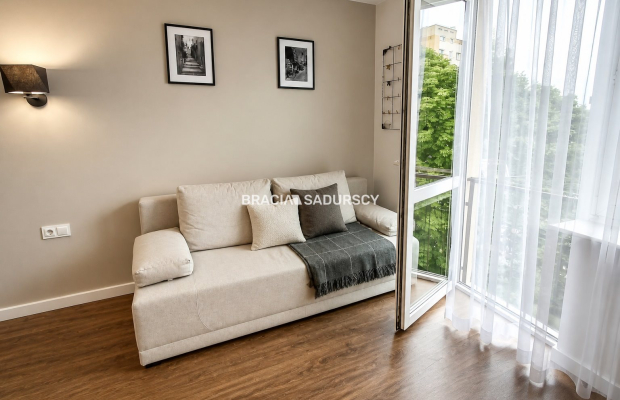 25 m² po generalnym remoncie | Blisko uczelni