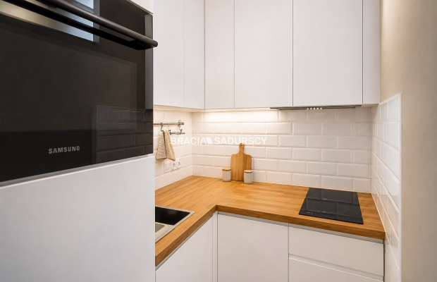 25 m² po generalnym remoncie | Blisko uczelni