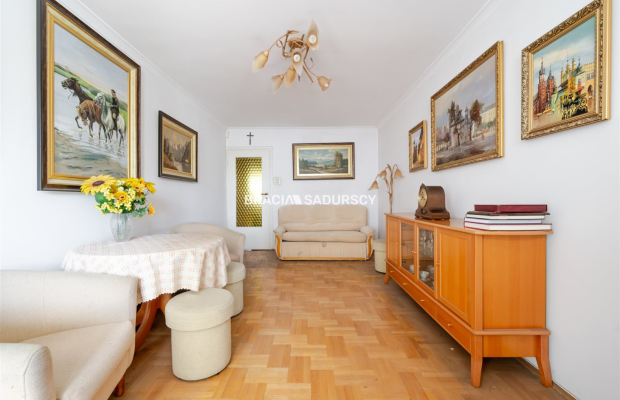 3 pokoje | Loggia | Świetna lokalizacja