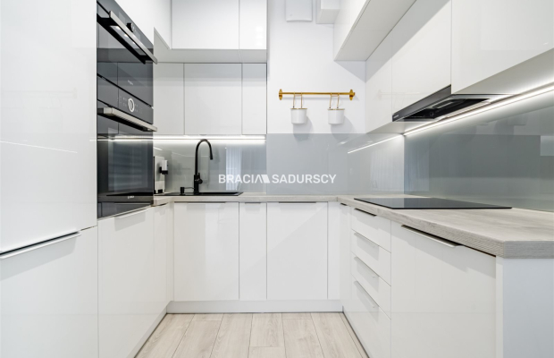 NOWOCZESNY GUSTOWNY APARTAMENT, UL. FATIMSKA