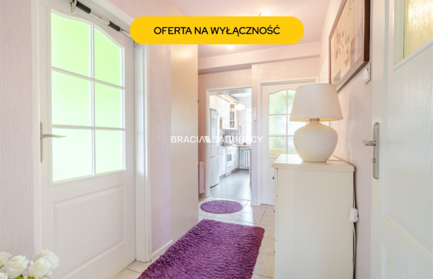 Przestronne 3 pokojowe  mieszkanie o powierzchni 61,40 m² - Kraków, ul. Halszki - Podgórze Duchackie.  
  
Mamy przyjemność zap