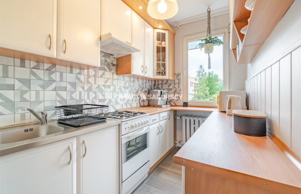 Przestronne 3 pokojowe  mieszkanie o powierzchni 61,40 m² - Kraków, ul. Halszki - Podgórze Duchackie.  
  
Mamy przyjemność zap