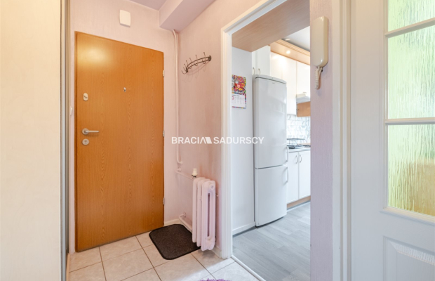 Przestronne 3 pokojowe  mieszkanie o powierzchni 61,40 m² - Kraków, ul. Halszki - Podgórze Duchackie.  
  
Mamy przyjemność zap