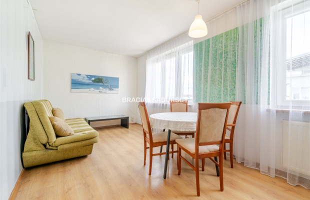 M 50M2 / 3 POKOJE / BALKON / GARAŻ / ZIELONO
