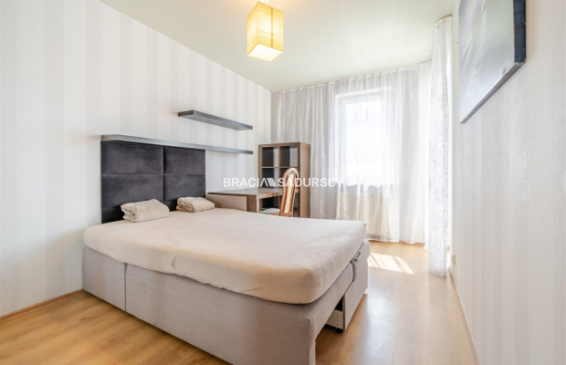 M 50M2 / 3 POKOJE / BALKON / GARAŻ / ZIELONO