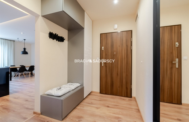 3 pokoje | 77,05 m² | loggia | garaż | Piltza 