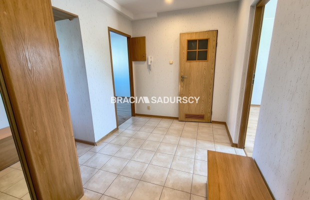 Prywatny parking|Możliwość doposażenia|Wolne 