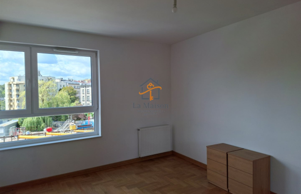 2-pokojowe z balkonem i garażem. Nowy Kleparz.