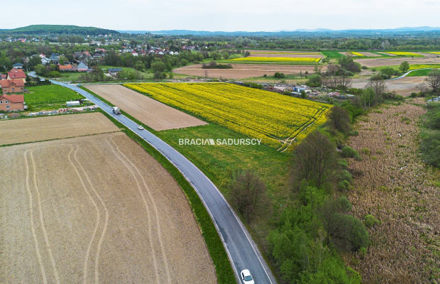 30 ar działek budowlanych, gm. Czernichów 