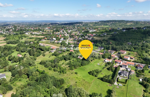 Budowlana działka w Golkowicach, Prąd, gaz, woda