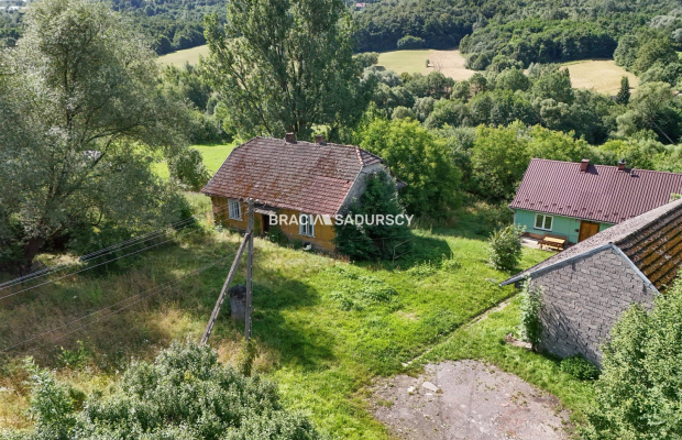 Budowlana działka w Golkowicach, Prąd, gaz, woda