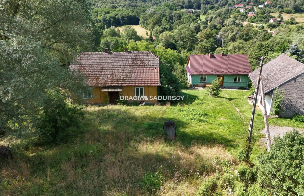 Budowlana działka w Golkowicach, Prąd, gaz, woda