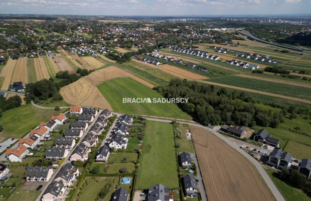 Atrakcyjna działka w Zielonkach | 37arów