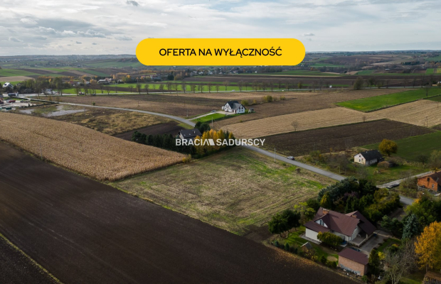 Działka budowlana / 65 ar / MPZP / media 