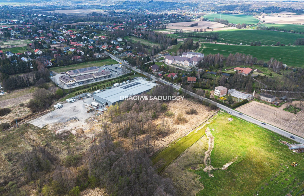 Atrakcyjna nieruchomość usługowa w Brzeziu 1,19 ha