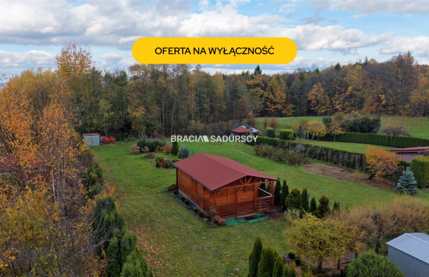 Enklawa Spokoju pod Lasem - Działka 20a z Potencjałem Budowlanym (Bęczyn) 

 Szukasz miejsca, gdzie jedynym dźwiękiem o poranku