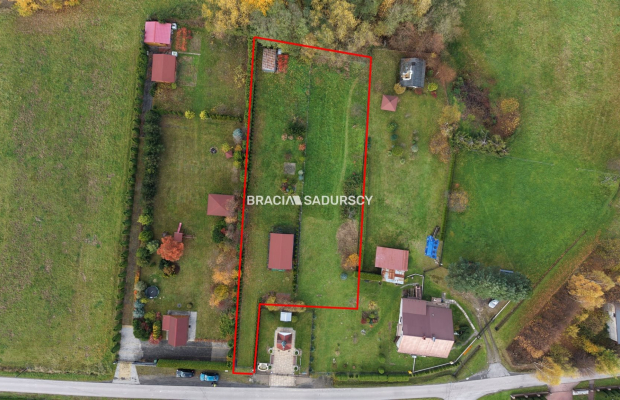 Enklawa Spokoju pod Lasem - Działka 20a z Potencjałem Budowlanym (Bęczyn) 

 Szukasz miejsca, gdzie jedynym dźwiękiem o poranku