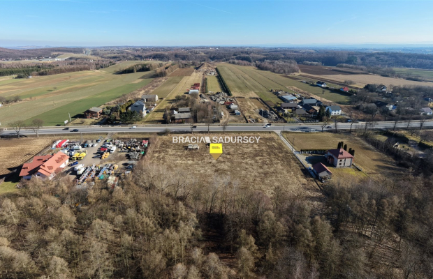 Maszków, 2,5 km od S7 | 1,1 ha Usługi | Przy trasie 772 I Zgoda na lokalizację zjazdu   

   LOKALIZACJA STRATEGICZNA:  Grunt i