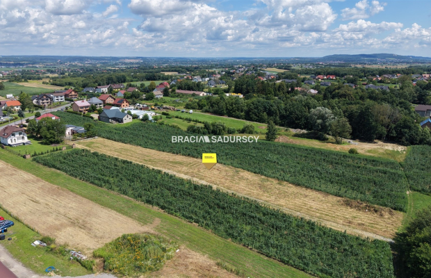 Działka z projektem na 5 bliźniaków 