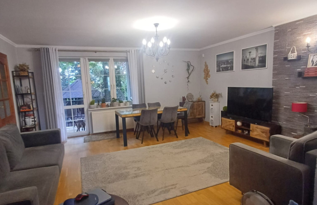 Dom na sprzedaż w Suwałkach – 247 m², 9 pokoi