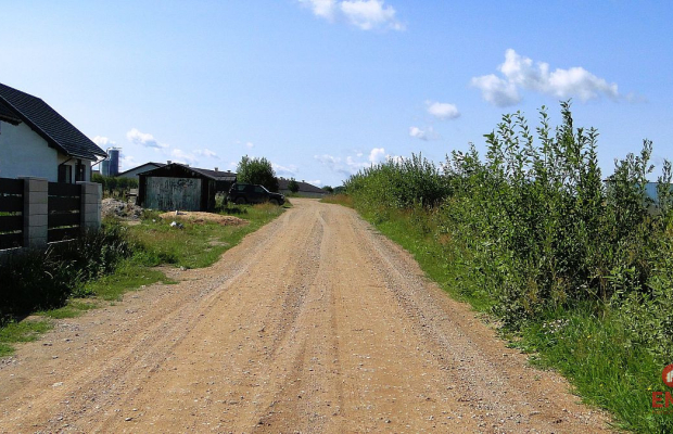 Działka 1458 m2 w Henrykowie