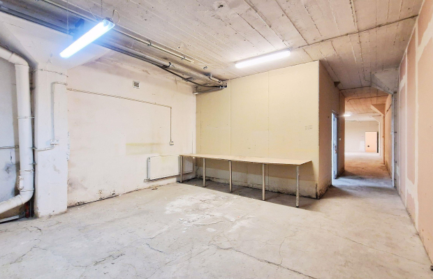 Górna - ogrzewany magazyn o pow. 200 m2