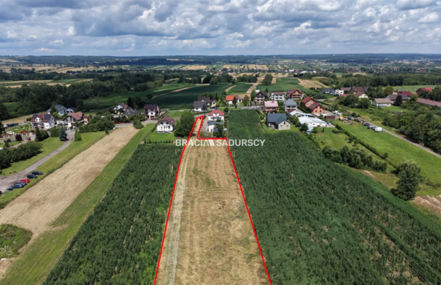 Działka z projektem na 5 bliźniaków 